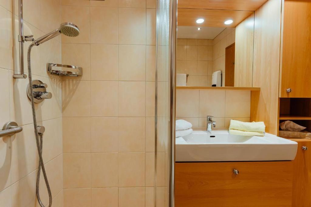 Haus Annelies Top 3 By Moni-Care เซเฟลด์ อิน ทิโรล ภายนอก รูปภาพ